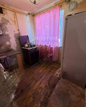 2-к квартира, вторичка, 42м2, 1/5 этаж
