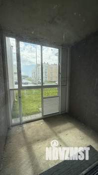 2-к квартира, вторичка, 72м2, 1/3 этаж