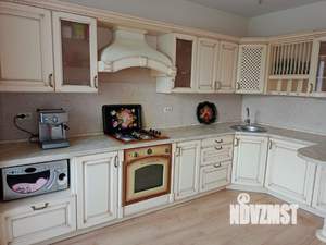 4-к квартира, вторичка, 132м2, 3/6 этаж