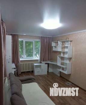 2-к квартира, вторичка, 42м2, 1/4 этаж