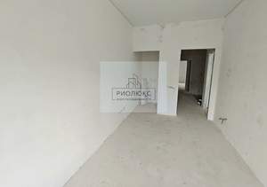 Студия квартира, вторичка, 150м2, 1/2 этаж