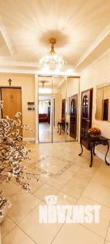 3-к квартира, вторичка, 103м2, 9/10 этаж