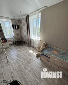 4-к квартира, вторичка, 82м2, 3/3 этаж