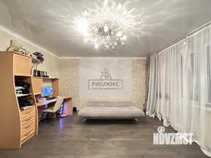 3-к квартира, вторичка, 106м2, 1/9 этаж