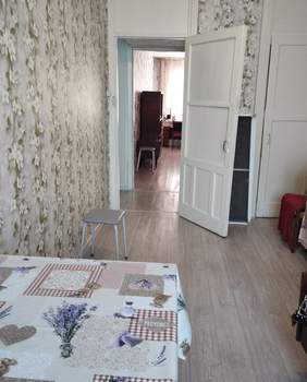 3-к квартира, вторичка, 59м2, 1/4 этаж