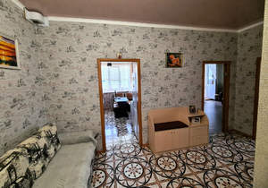 2-к квартира, вторичка, 62м2, 1/3 этаж