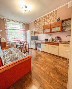 1-к квартира, вторичка, 42м2, 2/5 этаж
