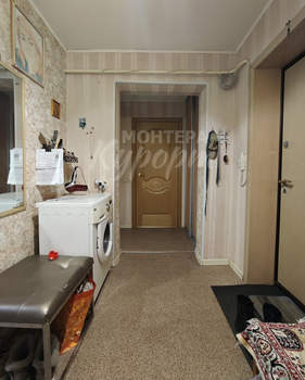 2-к квартира, вторичка, 53м2, 1/9 этаж