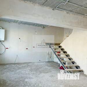 4-к квартира, вторичка, 137м2, 1/2 этаж