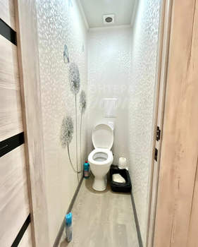 4-к квартира, вторичка, 61м2, 5/5 этаж