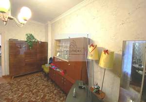 2-к квартира, вторичка, 47м2, 1/4 этаж