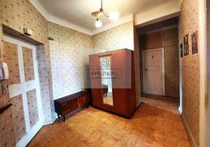 2-к квартира, вторичка, 68м2, 2/2 этаж