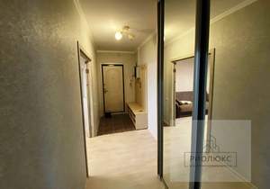 2-к квартира, вторичка, 57м2, 8/10 этаж