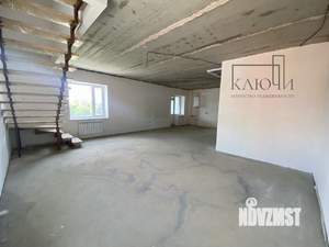 3-к квартира, вторичка, 130м2, 3/3 этаж