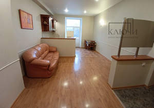 2-к квартира, вторичка, 65м2, 2/2 этаж