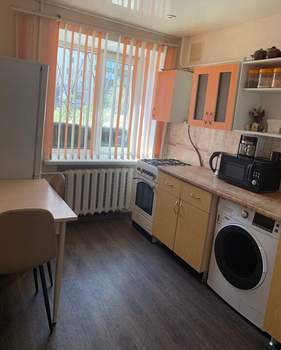 2-к квартира, вторичка, 44м2, 1/12 этаж