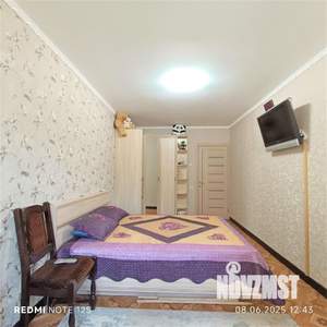 2-к квартира, вторичка, 56м2, 1/10 этаж