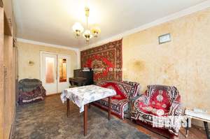 3-к квартира, вторичка, 65м2, 1/9 этаж