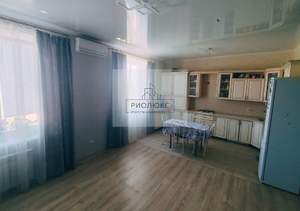 4-к квартира, вторичка, 103м2, 3/3 этаж
