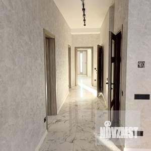 3-к квартира, вторичка, 71м2, 1/1 этаж