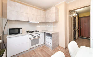 2-к квартира, вторичка, 50м2, 9/9 этаж