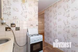 2-к квартира, вторичка, 46м2, 1/4 этаж