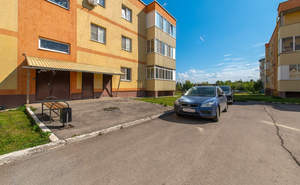 2-к квартира, вторичка, 62м2, 1/3 этаж