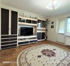 2-к квартира, вторичка, 56м2, 1/10 этаж