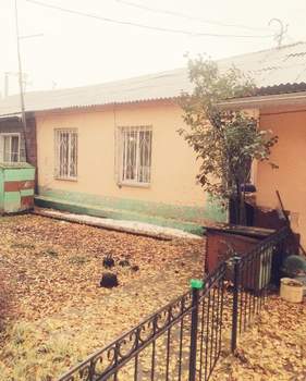 2-к квартира, вторичка, 45м2, 1/1 этаж
