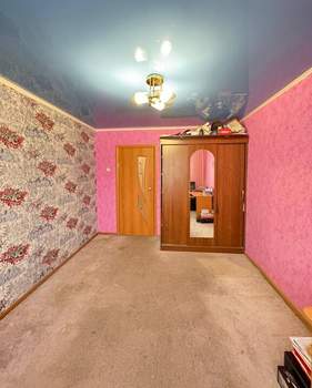 3-к квартира, вторичка, 65м2, 1/9 этаж