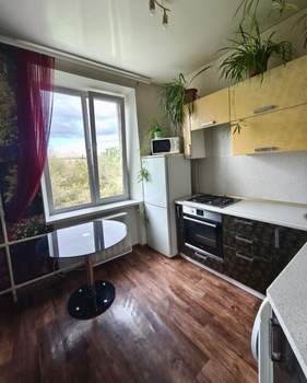 2-к квартира, вторичка, 49м2, 4/4 этаж