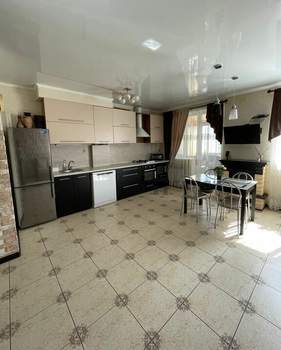 3-к квартира, вторичка, 90м2, 2/2 этаж
