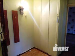 2-к квартира, вторичка, 43м2, 1/4 этаж