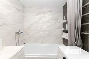 2-к квартира, вторичка, 53м2, 1/9 этаж