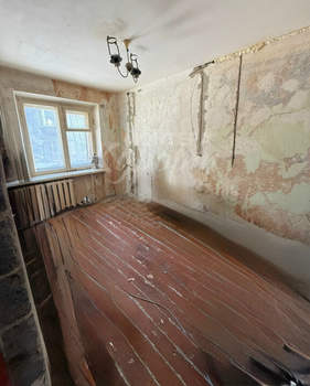 2-к квартира, вторичка, 42м2, 1/5 этаж