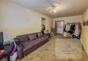 2-к квартира, вторичка, 53м2, 1/9 этаж