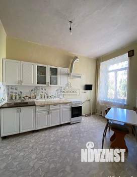 2-к квартира, вторичка, 68м2, 2/2 этаж