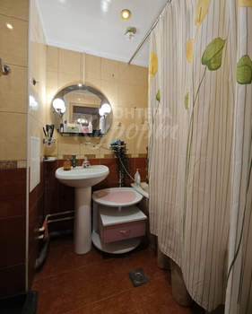 2-к квартира, вторичка, 53м2, 1/9 этаж