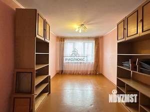 3-к квартира, вторичка, 65м2, 8/9 этаж