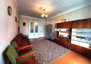 2-к квартира, вторичка, 68м2, 2/2 этаж