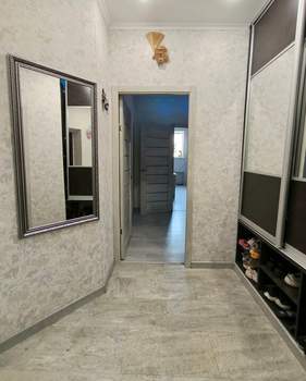 4-к квартира, вторичка, 76м2, 1/3 этаж
